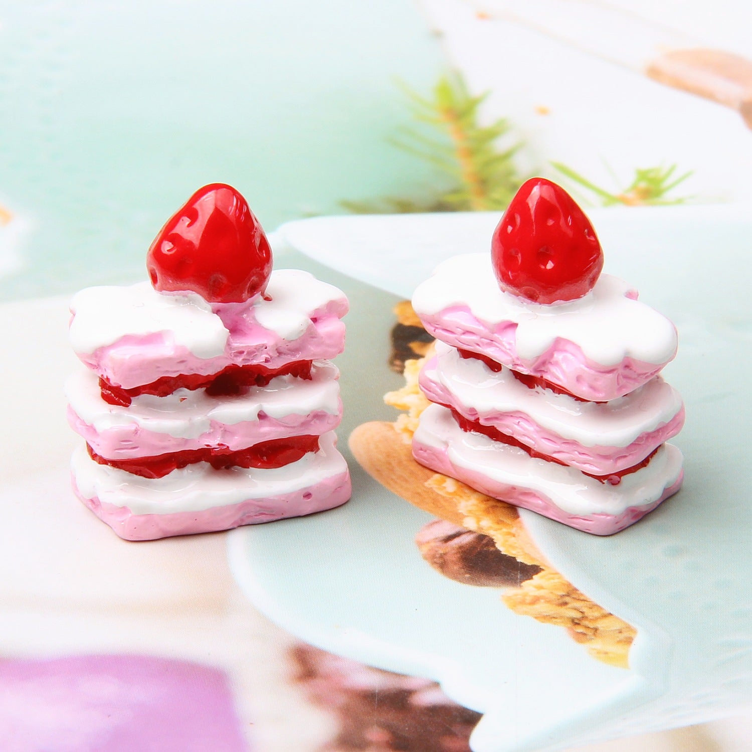Wholesale Resin Strawberry Cake Food Toys No Hole